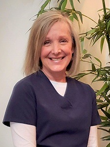 Dental assistant Pam